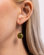 Load image into Gallery viewer, Sneaky Swirls - Green necklace G035
