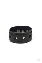 Load image into Gallery viewer, Horse and Carriage - black snap bracelet C029
