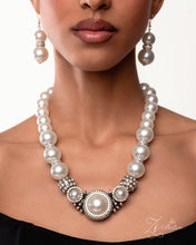 Load image into Gallery viewer, The Dignified Zi necklace G010
