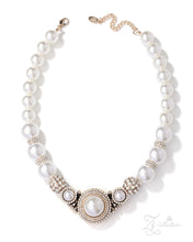 Load image into Gallery viewer, The Dignified Zi necklace G010
