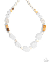 Load image into Gallery viewer, Crackling Chic - White necklace G034
