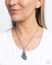 Load image into Gallery viewer, Experimental Echo - Black necklace G034
