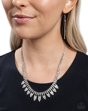 Load image into Gallery viewer, Piercing Passion - White necklace G034
