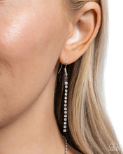 Load image into Gallery viewer, Piercing Passion - White necklace G034
