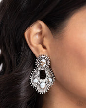 Load image into Gallery viewer, Handcrafted Horseshoe- Blue earring C002
