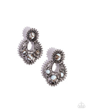 Load image into Gallery viewer, Handcrafted Horseshoe- Blue earring C002
