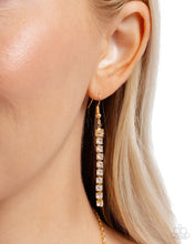 Load image into Gallery viewer, Linked Lady - gold necklace E075
