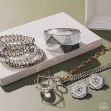 Load image into Gallery viewer, Magnificent Musings FASHION FIX SET JAN 2025 E032
