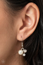 Load image into Gallery viewer, Toast To Perfection - White necklace 878
