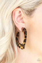 Load image into Gallery viewer, Cheetah Incognita - Brown hoop earring C001
