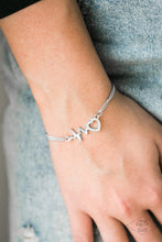 Load image into Gallery viewer, Skipping Beats - white - bracelet Paparazzi C020
