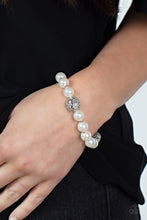 Load image into Gallery viewer, Upscale Whimsy - White bracelet 2209
