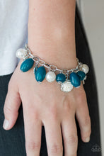 Load image into Gallery viewer, Love Doves - Blue bracelet F068
