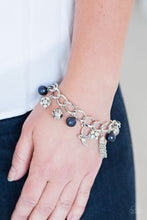 Load image into Gallery viewer, Lady Love Dove - Blue bracelet 2180
