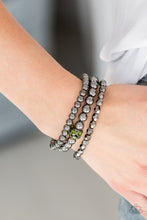 Load image into Gallery viewer, Noticeably Noir - Green bracelet 1537
