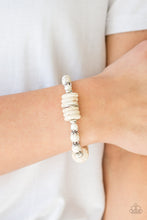 Load image into Gallery viewer, Sagebrush Serenade - White bracelet 2087
