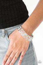 Load image into Gallery viewer, Yours and VINE - White bracelet 981
