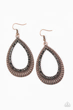 Load image into Gallery viewer, Right as REIGN - copper earring F060
