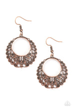 Load image into Gallery viewer, Grapevine Glamorous - copper earring 716
