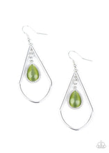 Load image into Gallery viewer, Ethereal Elegance - Green Earring 1531
