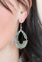 Load image into Gallery viewer, Royal Engagement - Green earring C032
