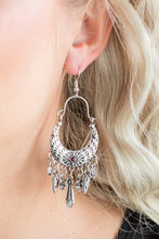 Load image into Gallery viewer, Nature Escape - Red earring 901
