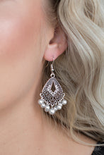 Load image into Gallery viewer, Gracefully Gatsby - Silver earring 2198
