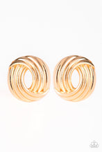 Load image into Gallery viewer, Rare Refinement - Gold post earring 927

