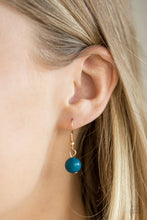 Load image into Gallery viewer, Tour de Trendsetter - Blue necklace 1902
