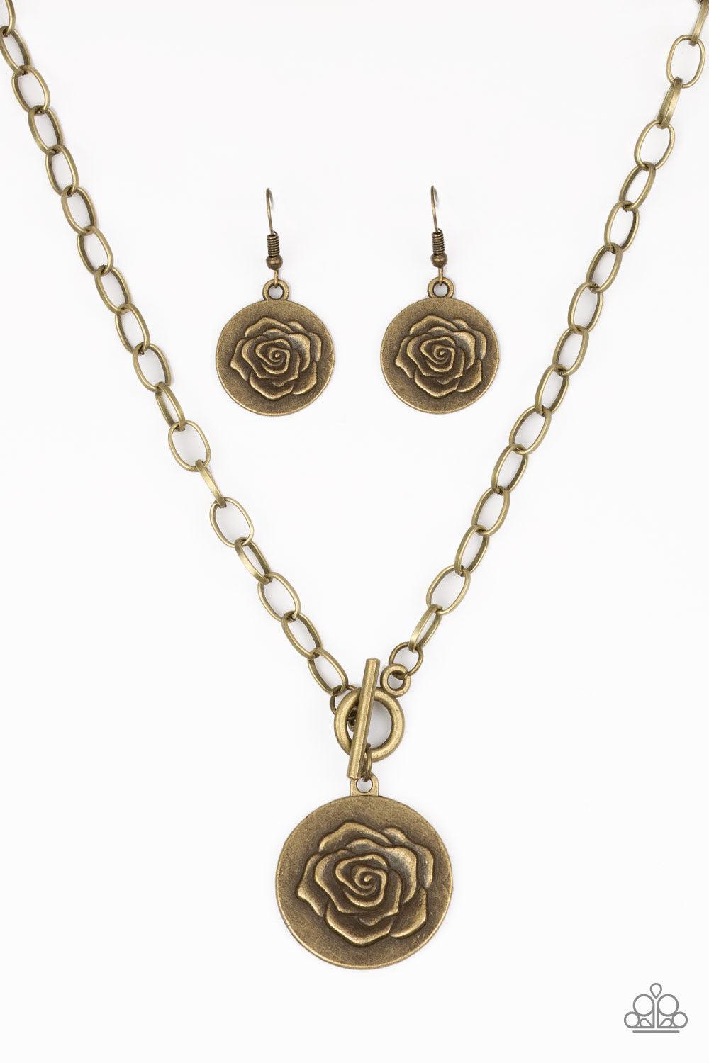 Beautifully Belle - Brass necklace 2035