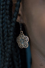 Load image into Gallery viewer, Garden Groove - Copper necklace 584
