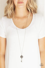 Load image into Gallery viewer, Got It On Lock - Purple necklace 1808
