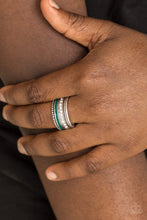 Load image into Gallery viewer, Rich Rogue - Green ring 1581
