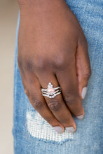 Load image into Gallery viewer, Timeless Tiaras - Pink ring 900
