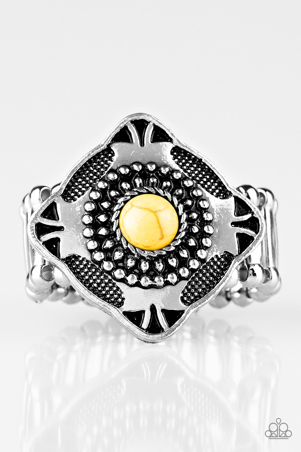 Four Corners Fashion - yellow ring 811