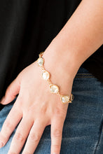 Load image into Gallery viewer, Perfect Imperfection - Gold bracelet 2083
