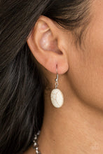 Load image into Gallery viewer, Leave Your LANDMARK - White necklace 930
