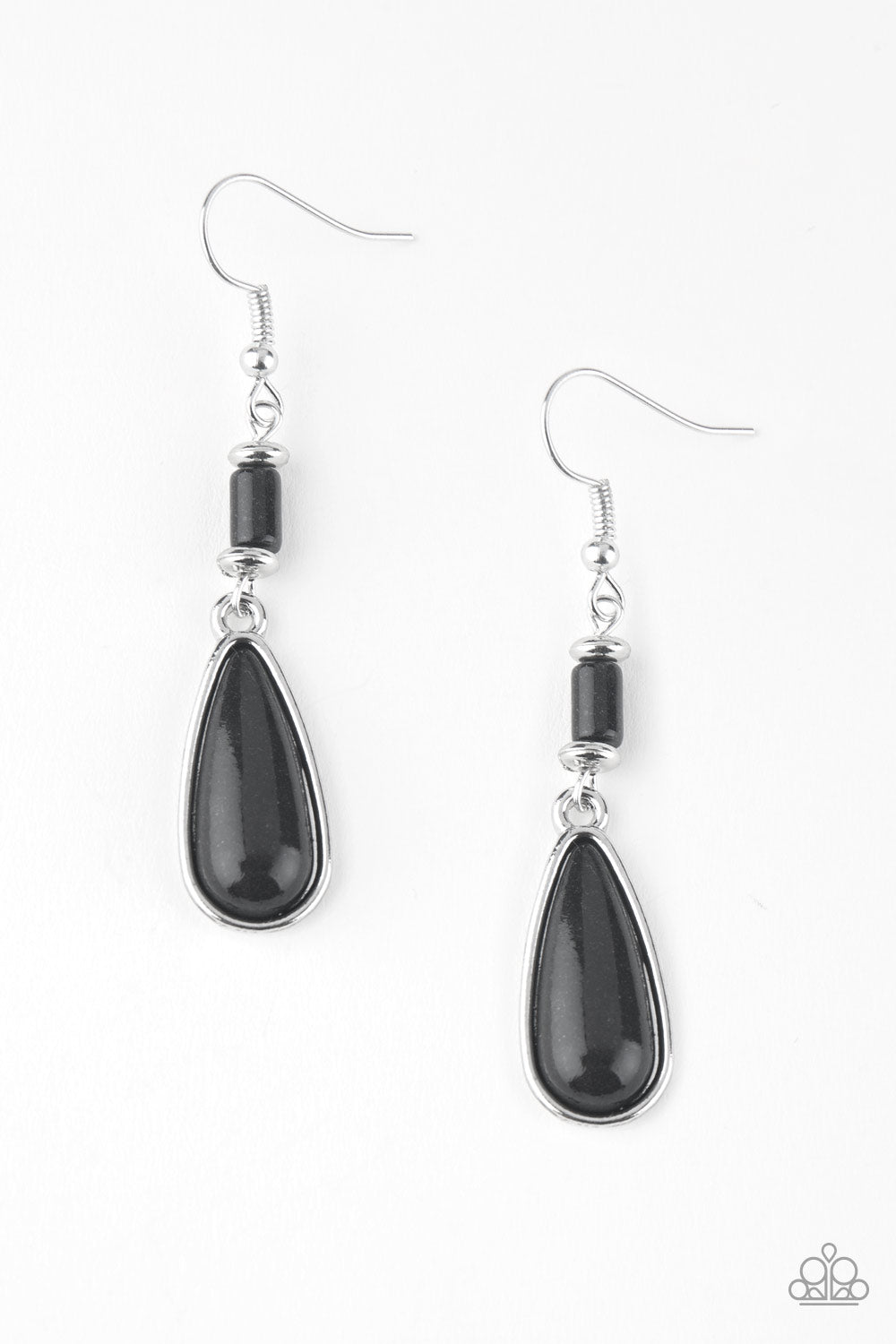 Courageously Canyon - Black earring 678