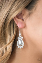 Load image into Gallery viewer, Award Winning Shimmer - Silver earring 968
