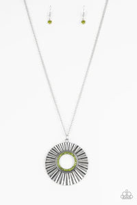 Chicly Centered - Green necklace B099