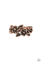 Load image into Gallery viewer, Stop and Smell The Flowers - Copper ring B017
