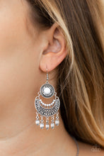 Load image into Gallery viewer, Mantra To Mantra - white earring 543
