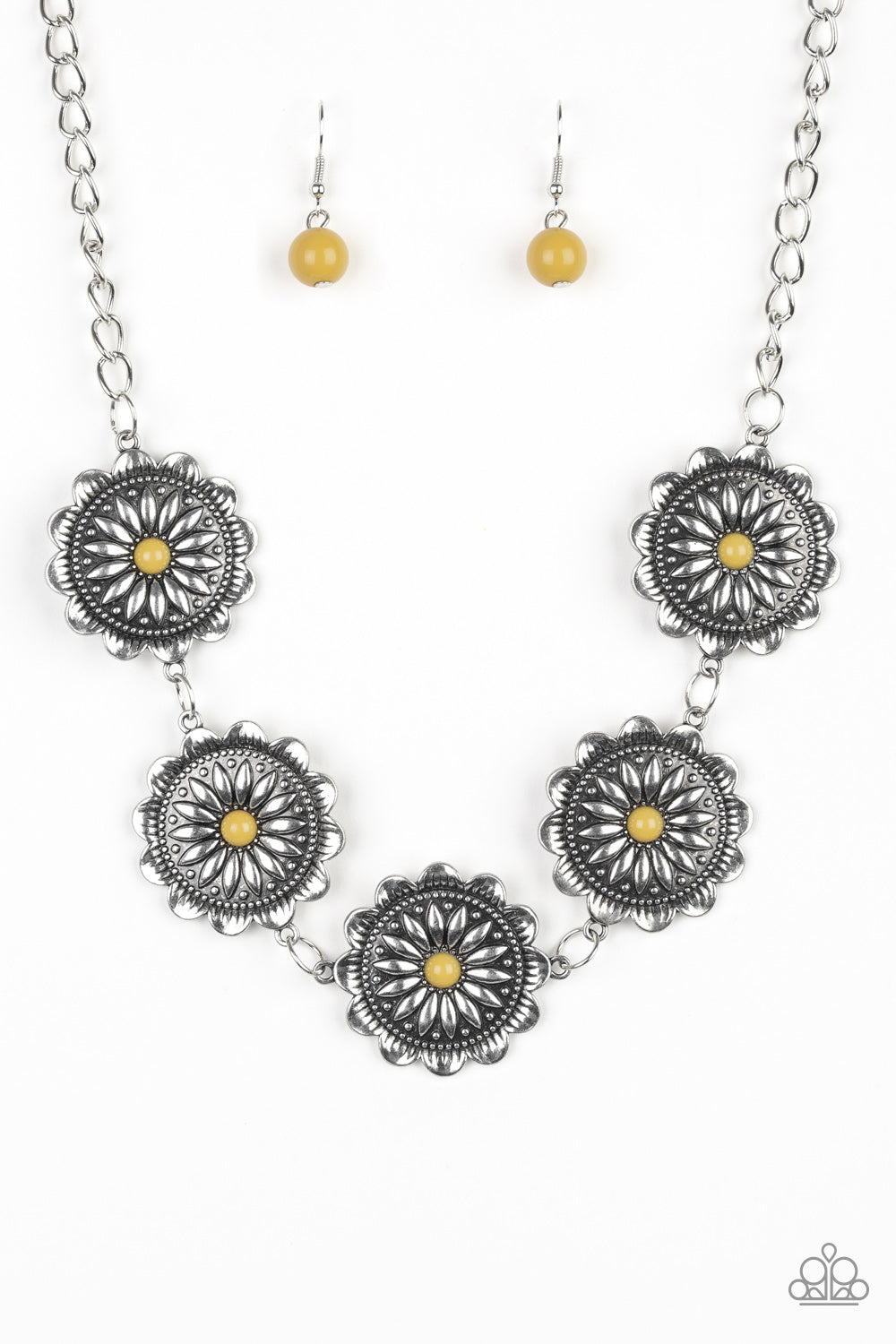 Me-dallions, Myself, and I - Yellow necklace 895