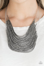 Load image into Gallery viewer, Catwalk Queen - Black necklace A077
