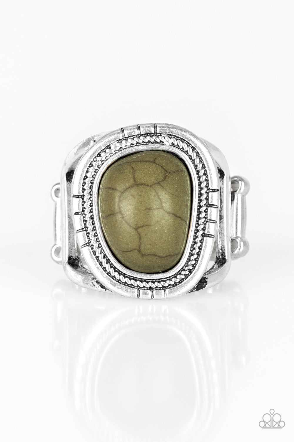 Out On The Range - Green ring 825