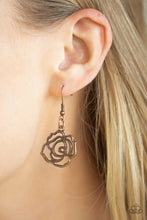 Load image into Gallery viewer, Budding Beauty - Copper necklace 1660
