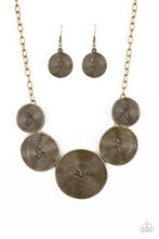 Load image into Gallery viewer, Deserves A Medal - Brass necklace 805

