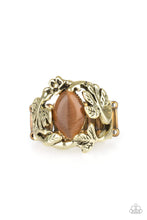 Load image into Gallery viewer, Tropical Flora - Brass ring E092
