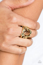 Load image into Gallery viewer, Tropical Flora - Brass ring E092
