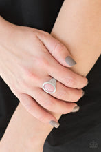 Load image into Gallery viewer, Mystically Malibu - Pink ring 900
